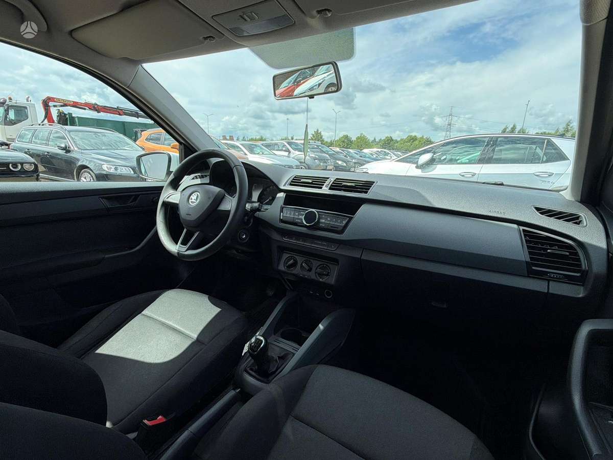 Skoda Fabia 2015 — photo 14