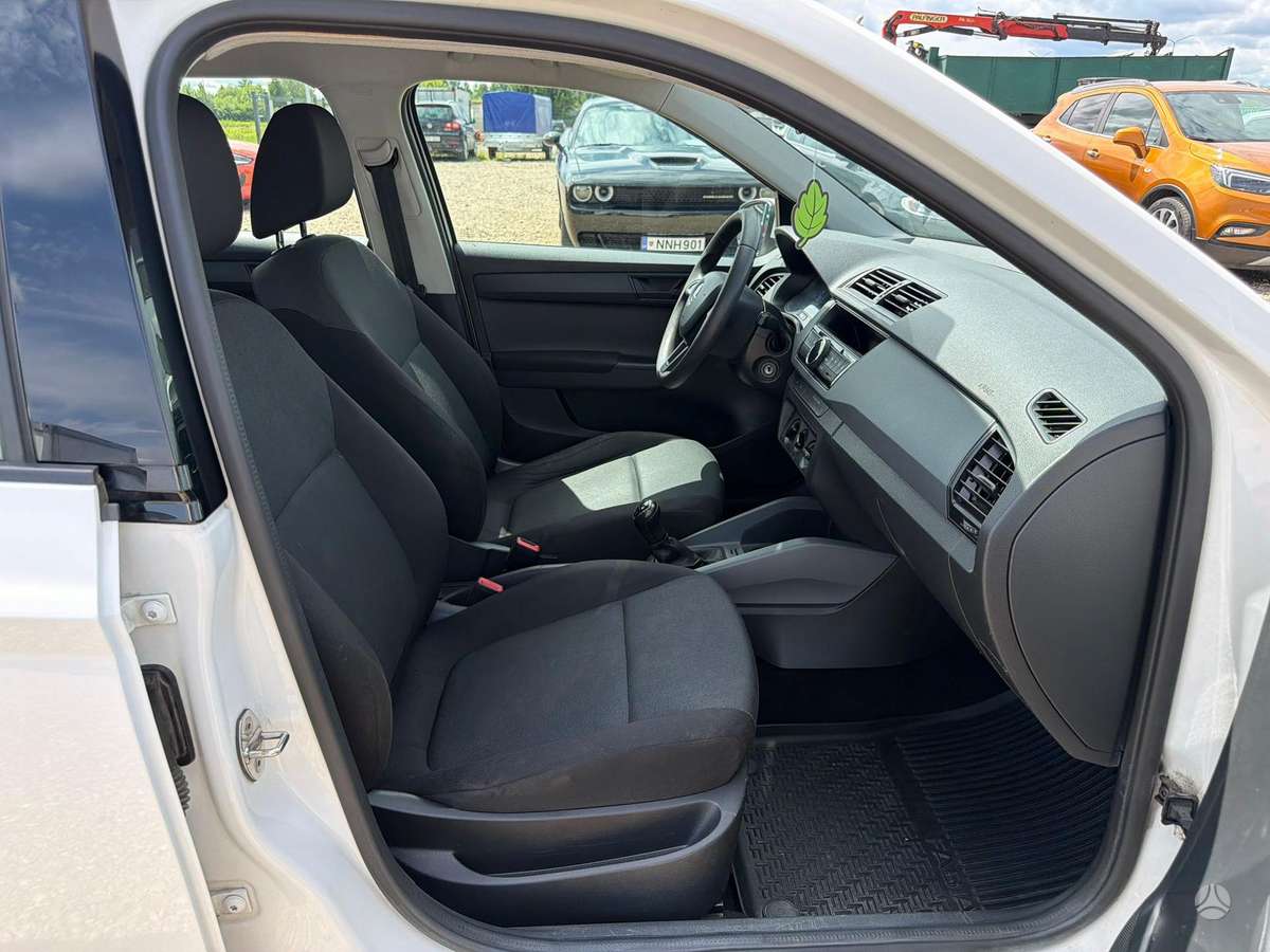 Skoda Fabia 2015 — photo 15