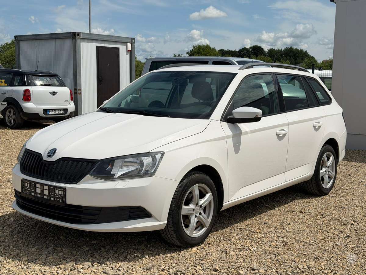 Skoda Fabia 2015 — photo 5