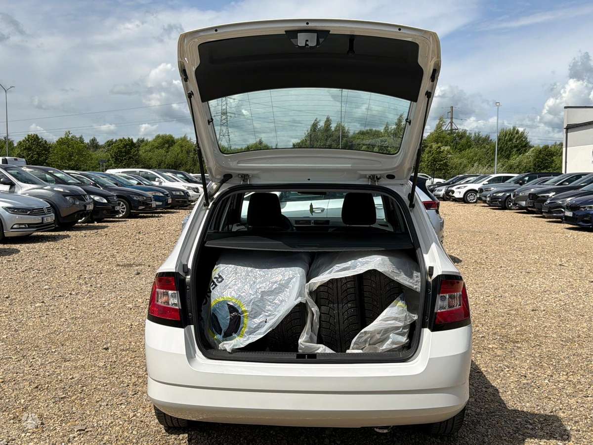 Skoda Fabia 2015 — photo 9