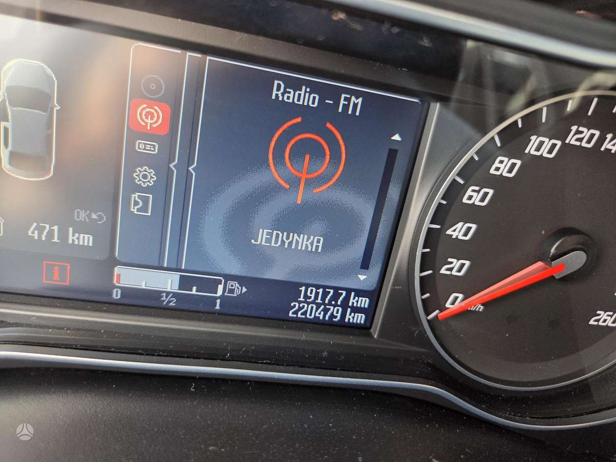 Ford Mondeo 2011 — photo 10