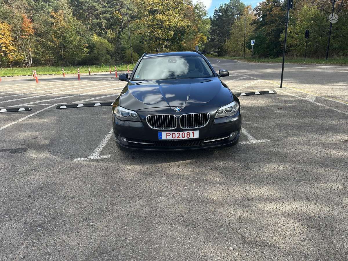 BMW 530 2011 — photo 5