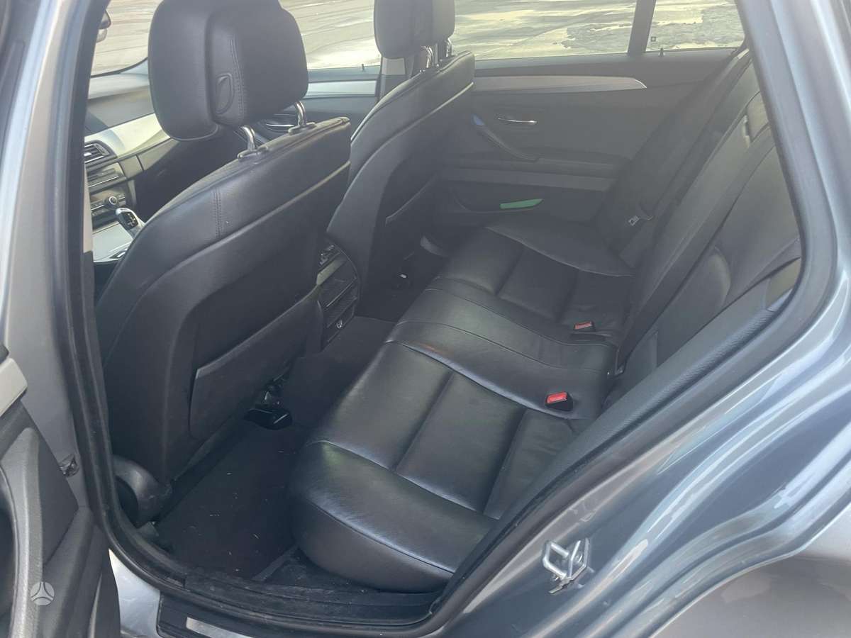 BMW 520 2012 — photo 14