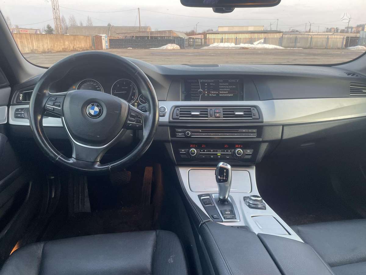 BMW 520 2012 — photo 15
