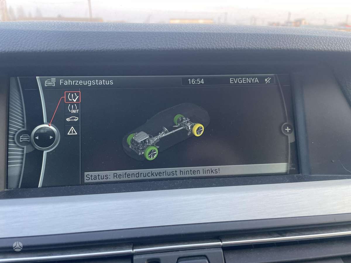 BMW 520 2012 — photo 19
