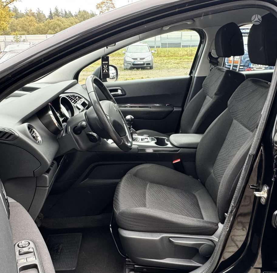 Peugeot 3008 2012 — photo 18