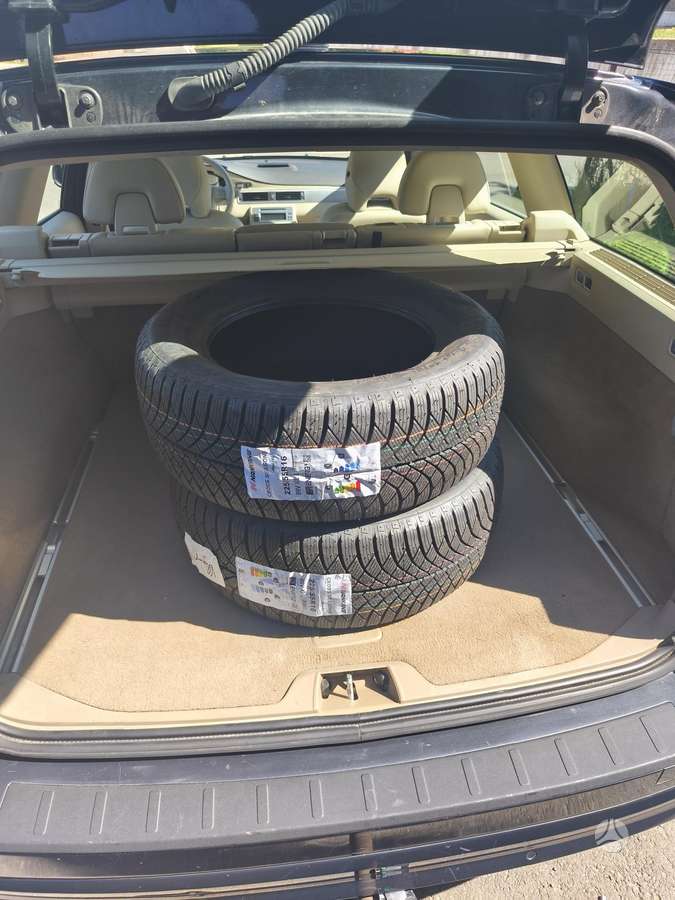 Volvo V70 2010 — двигун 1984 cm³, 163 HP (120kW)