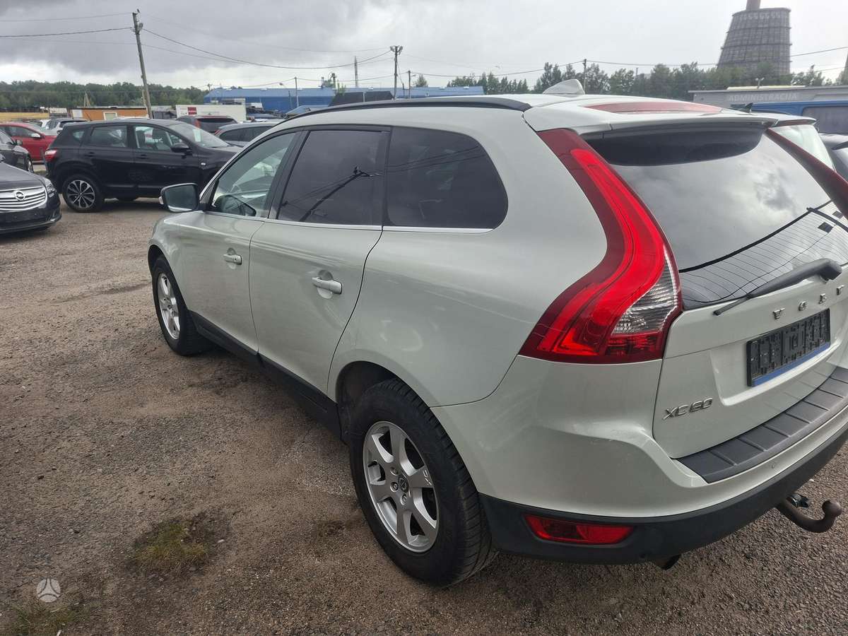 Volvo XC60 2009 — photo 5