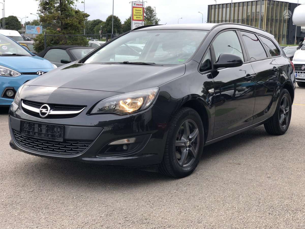 Opel Astra 2015 — фото 18