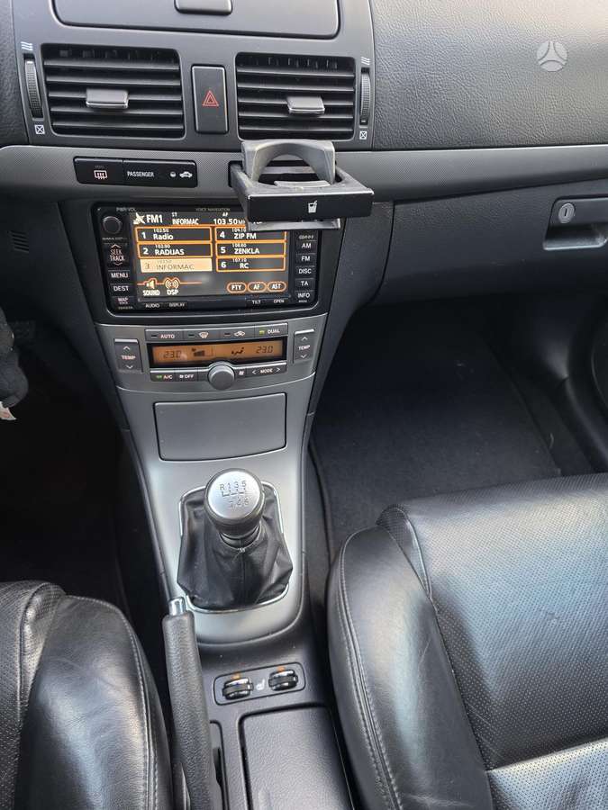 Toyota Avensis 2006 — photo 10