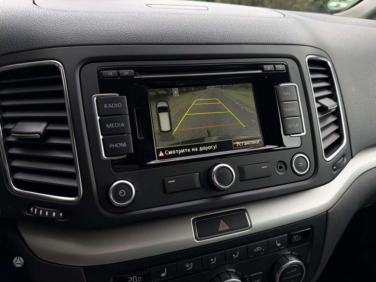 Seat Alhambra 2013 — photo 14
