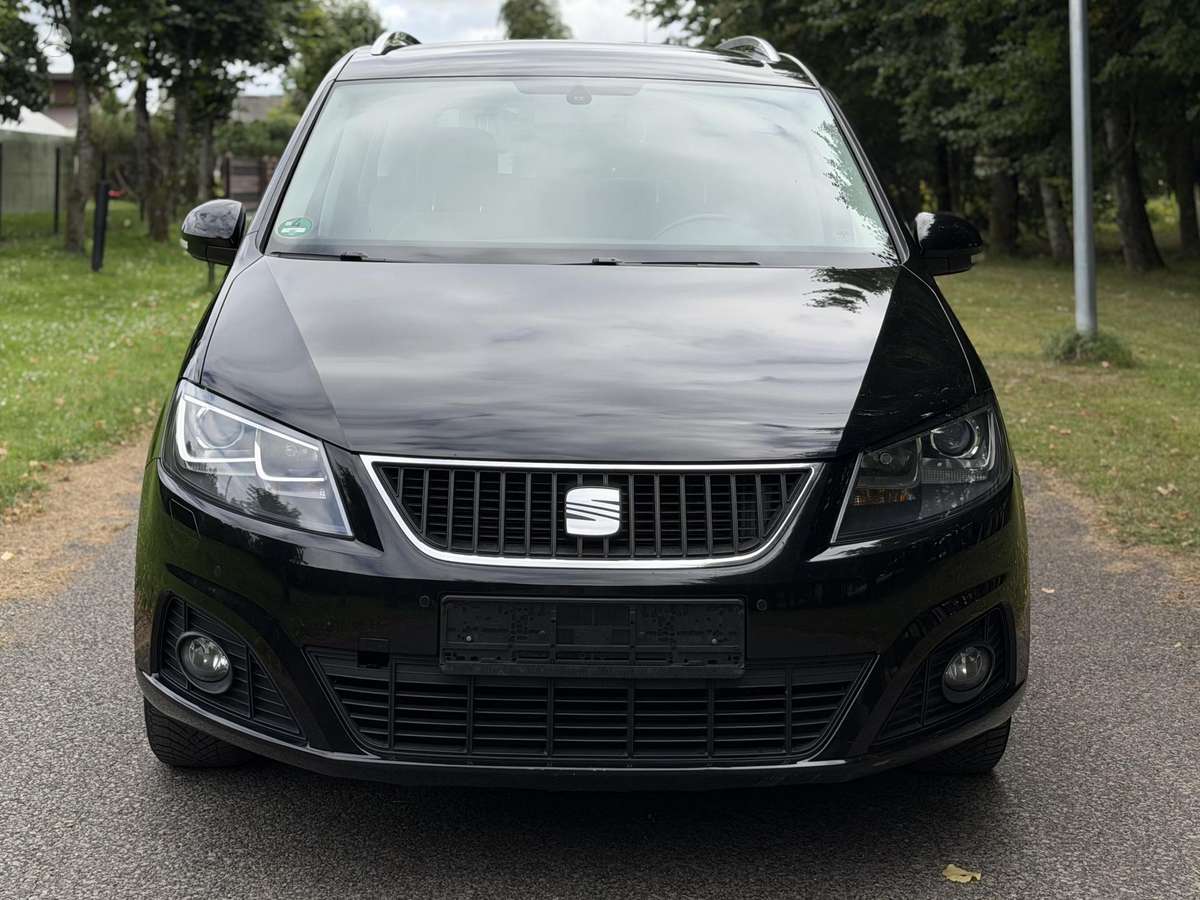 Seat Alhambra 2013 — rear view