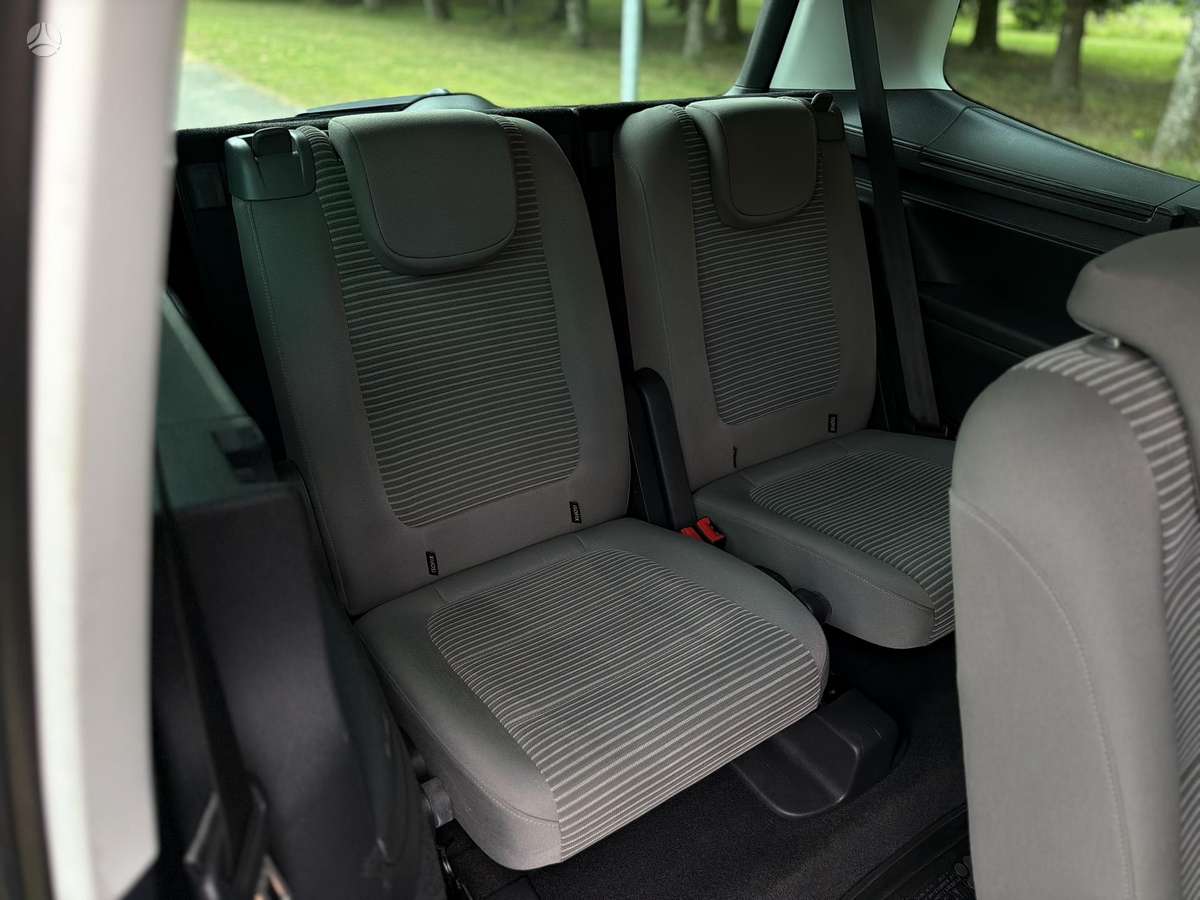 Seat Alhambra 2013 — photo 20