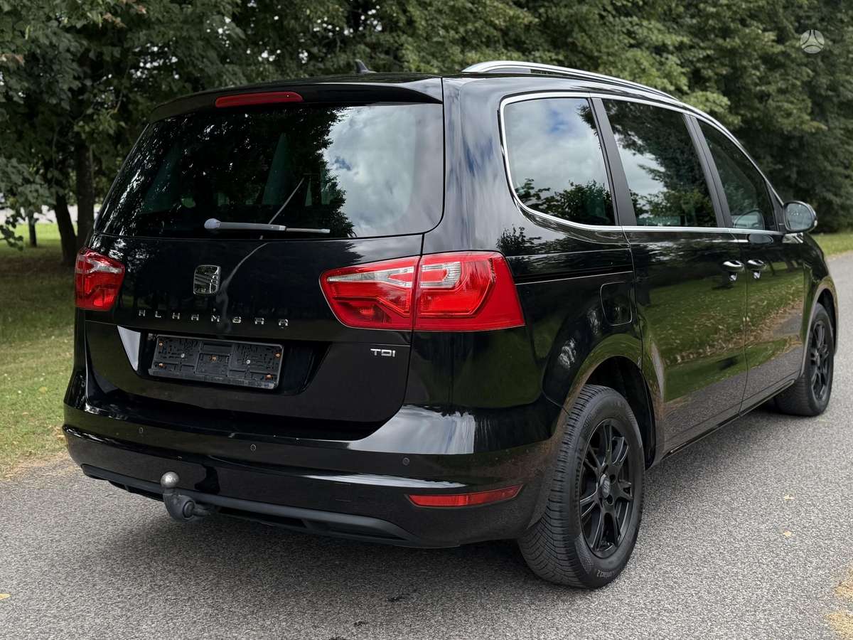 Seat Alhambra 2013 — photo 6