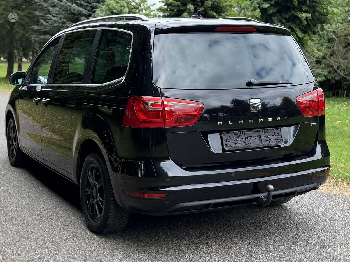 Seat Alhambra 2013 — photo 7
