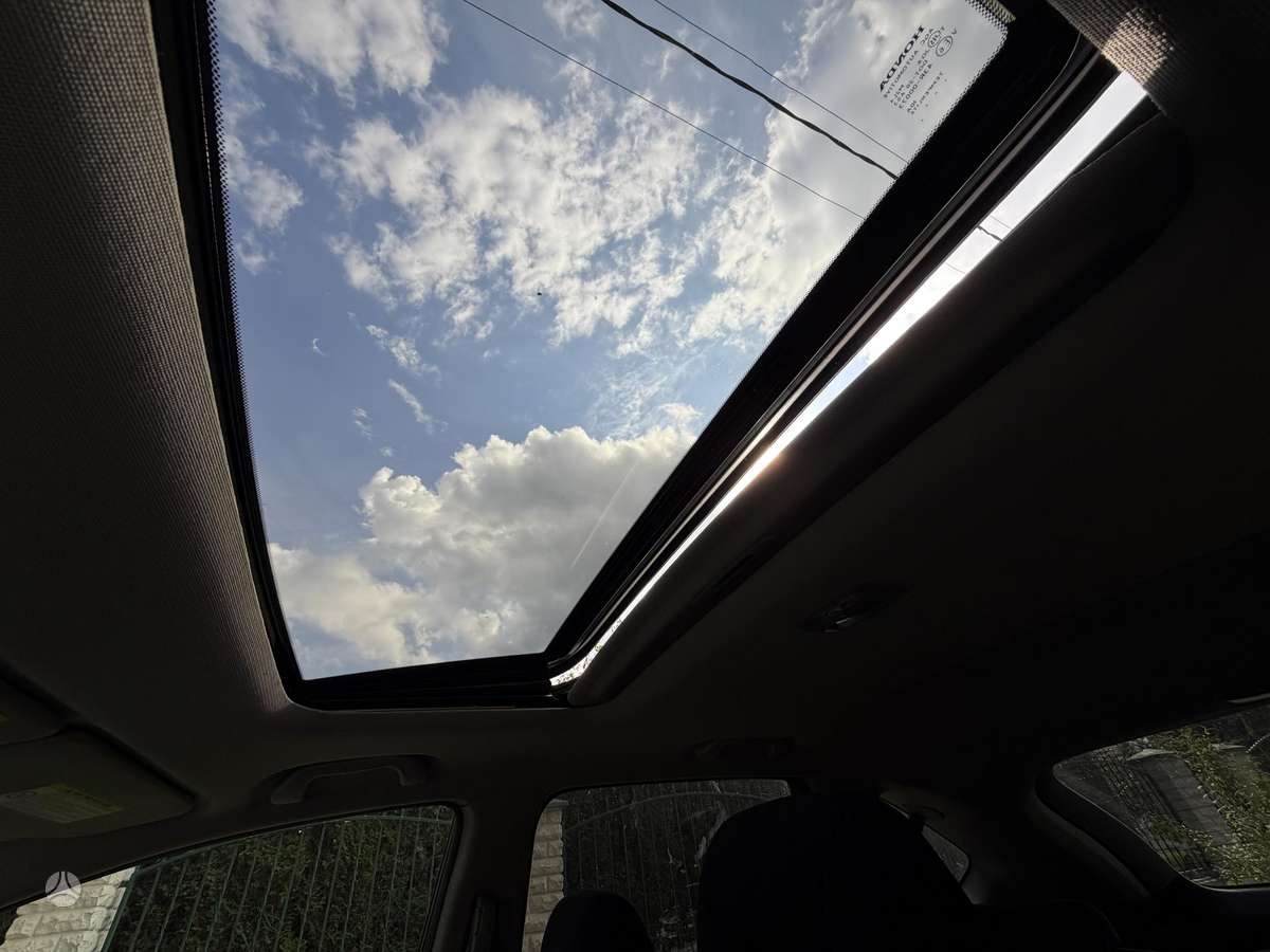 Honda FR-V 2007 — photo 23