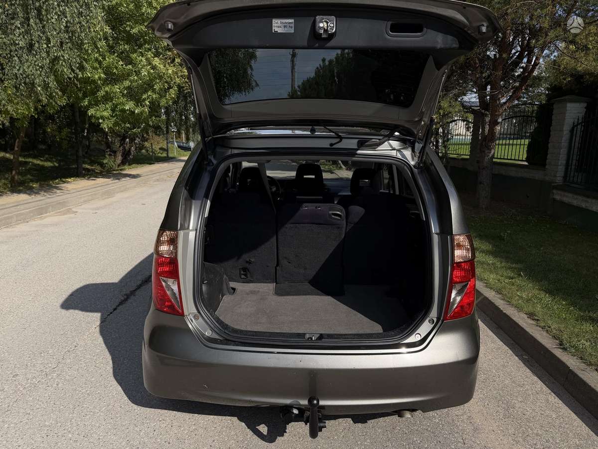 Honda FR-V 2007 — photo 9