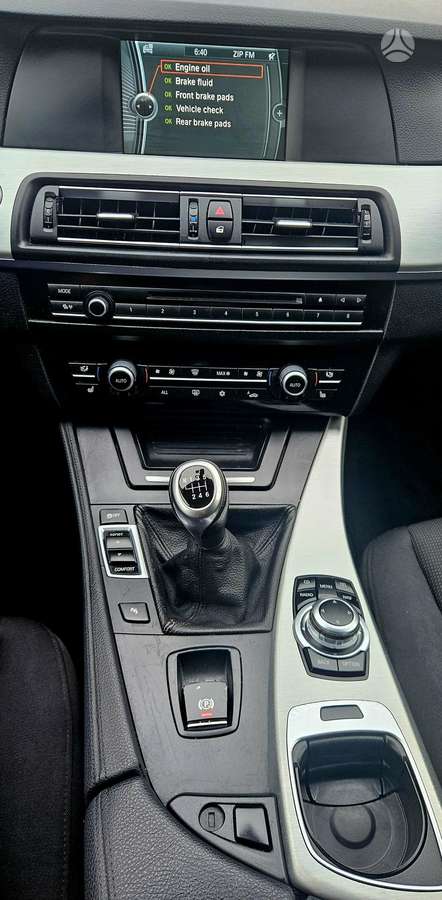 BMW 520 2012 — photo 7