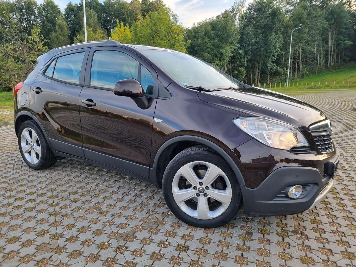 Opel Mokka 2013 — rear view