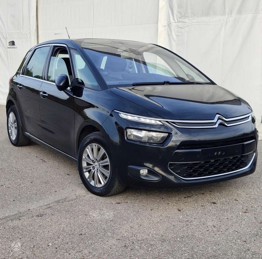 Citroen C4 2013 — interior