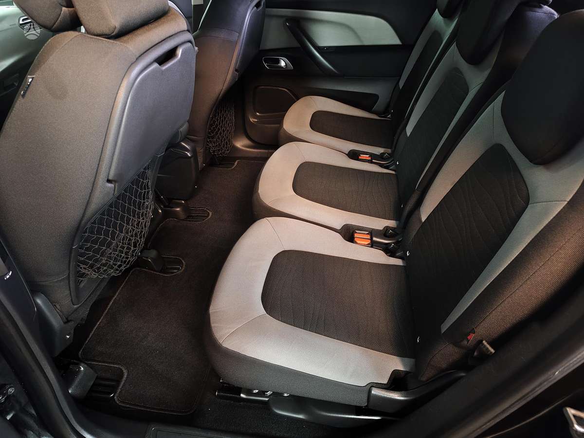 Citroen C4 2013 — photo 9
