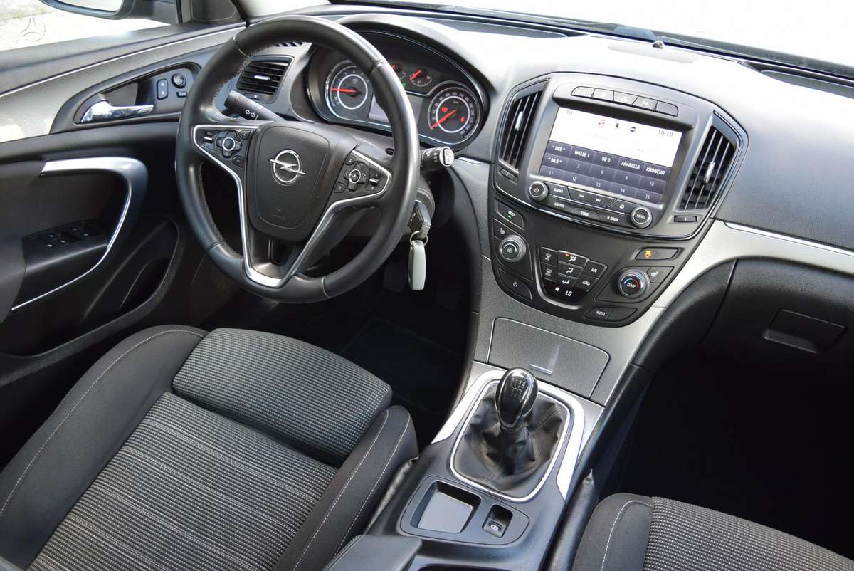 Opel Insignia 2014 — photo 12
