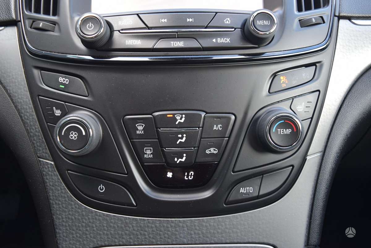 Opel Insignia 2014 — photo 14