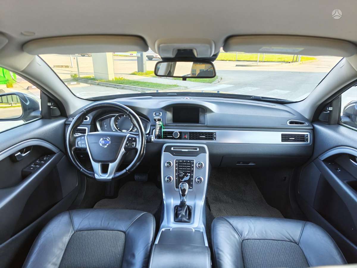 Volvo V70 2014 — photo 12