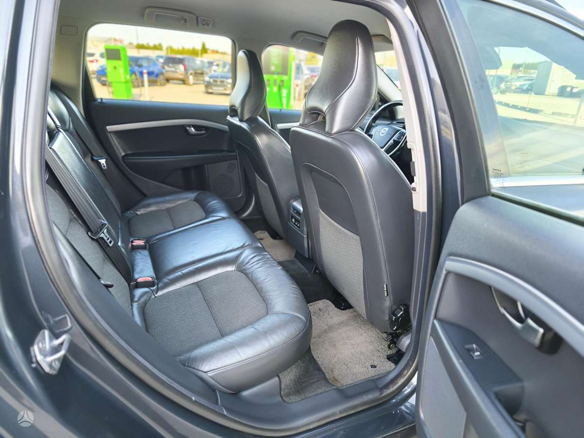 Volvo V70 2014 — photo 13