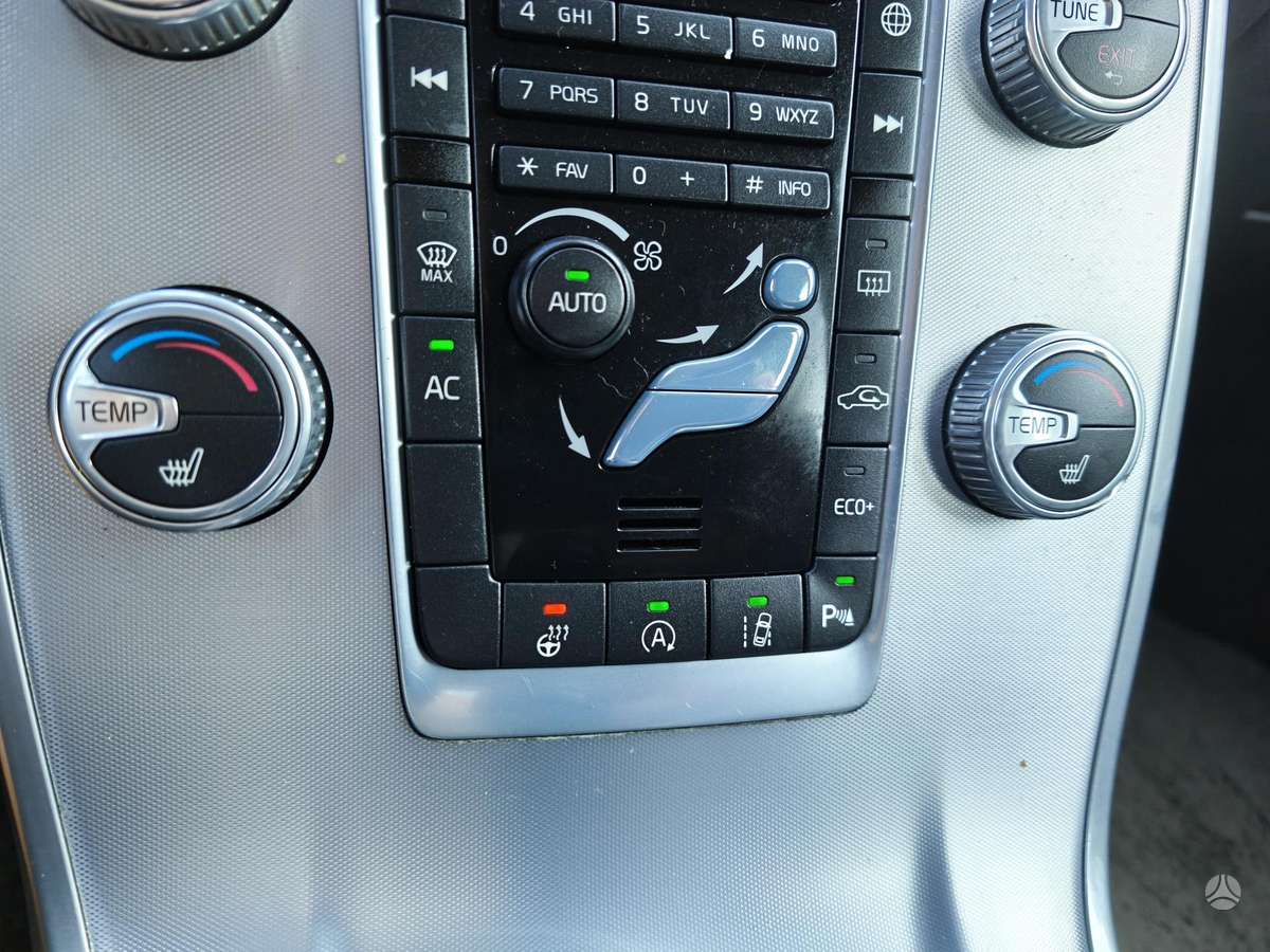 Volvo V70 2014 — photo 15