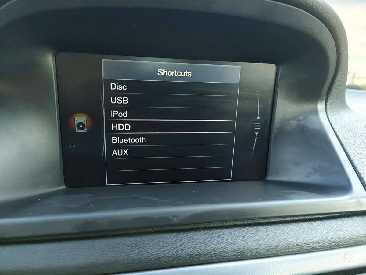 Volvo V70 2014 — photo 19
