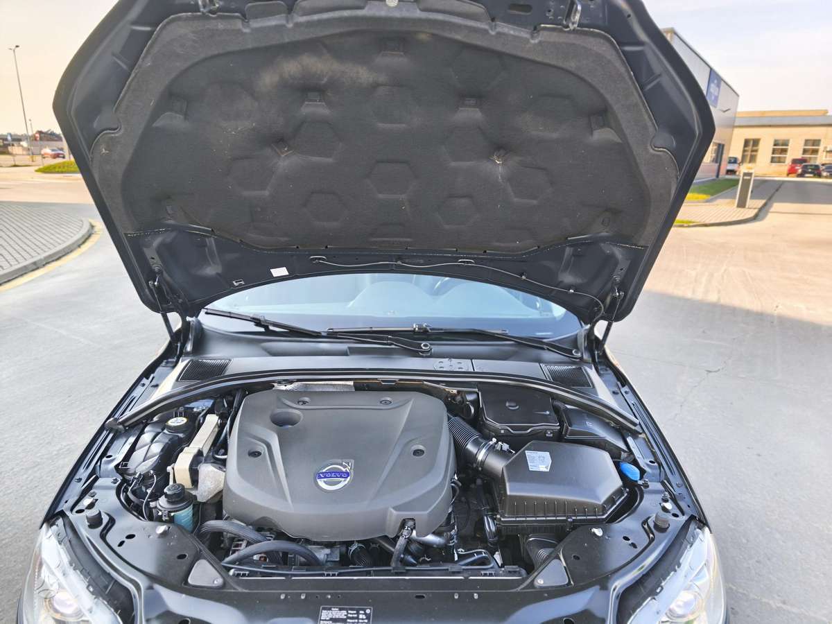Volvo V70 2014 — photo 23