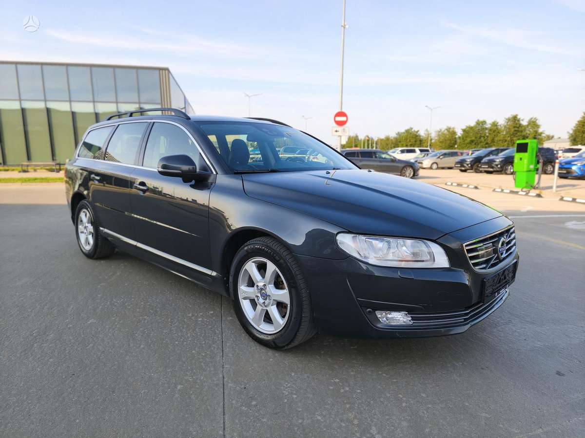 Volvo V70 2014 — interior