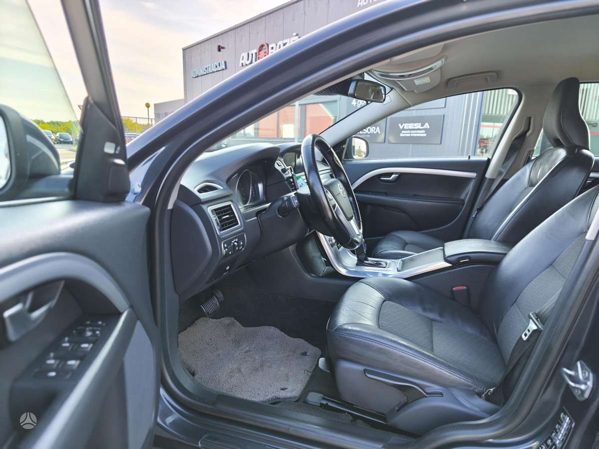 Volvo V70 2014 — photo 9