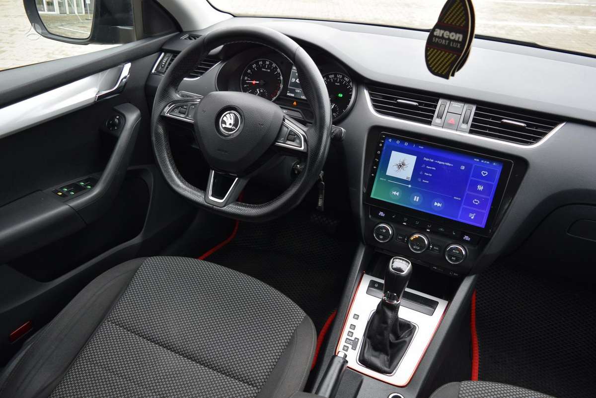 Skoda Octavia 2014 — фото 13