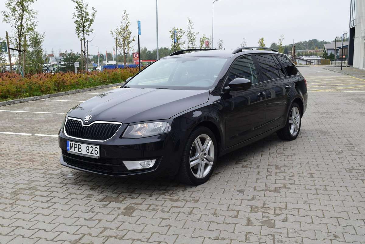 Skoda Octavia 2014 — салон
