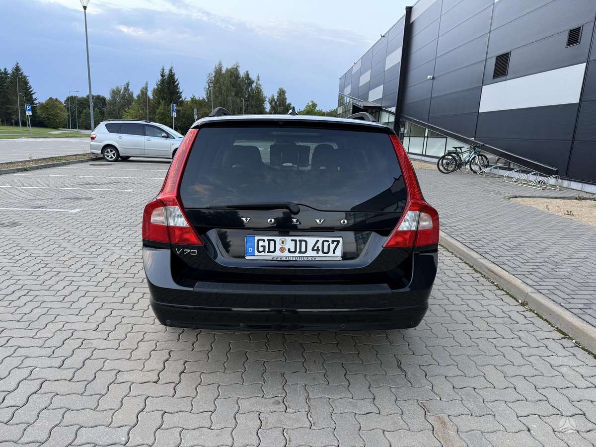 Volvo V70 2008 — photo 12