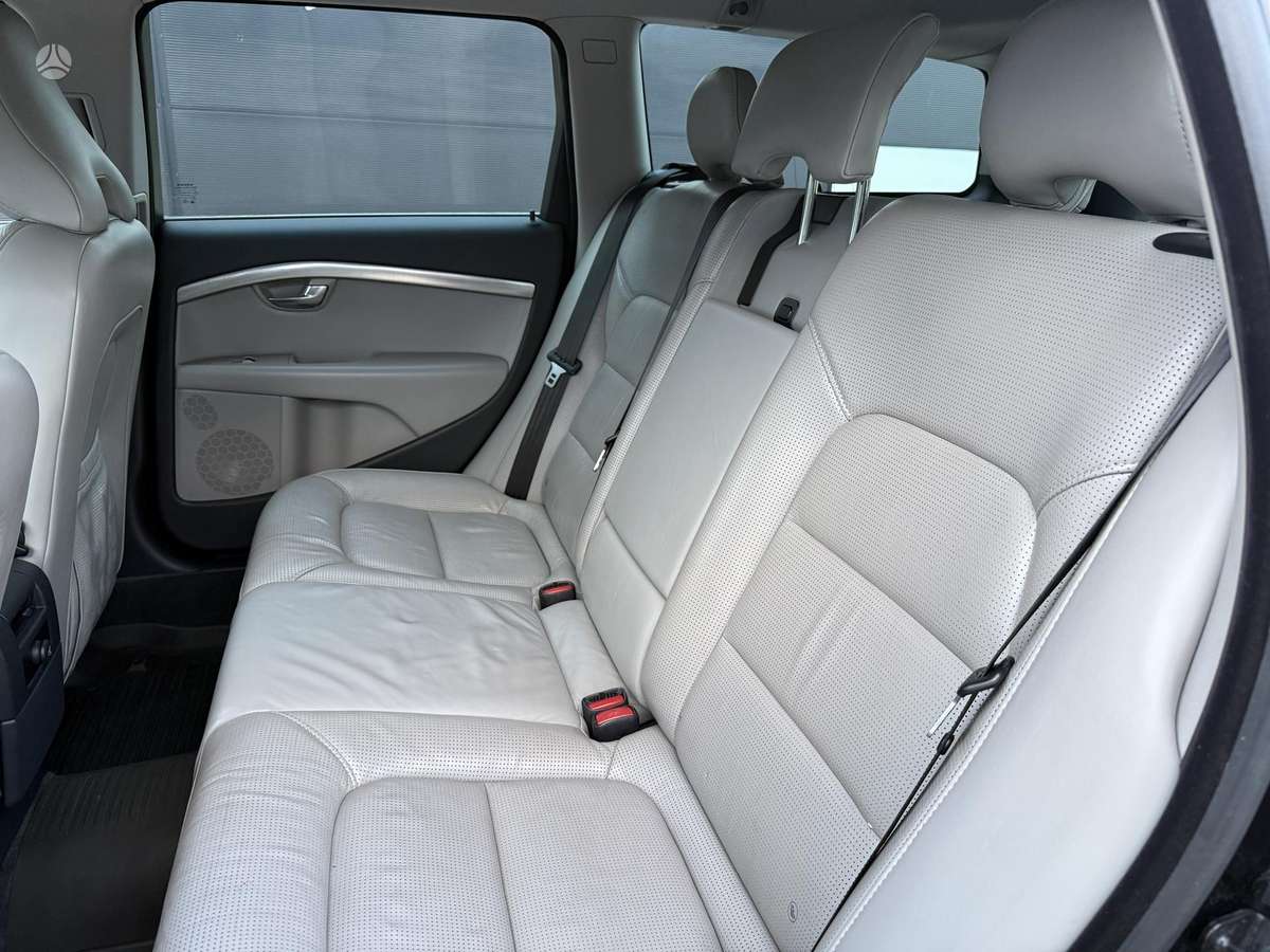 Volvo V70 2008 — photo 18