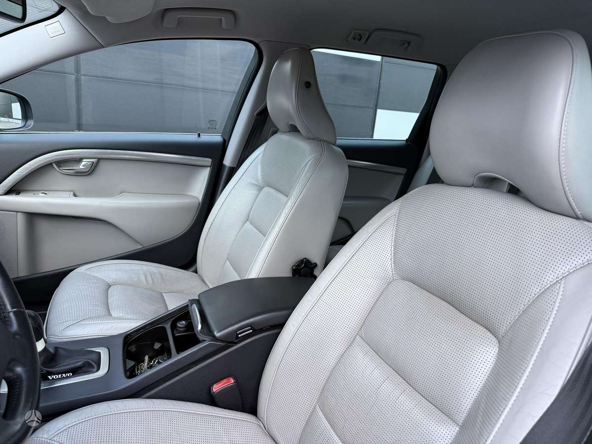 Volvo V70 2008 — photo 20