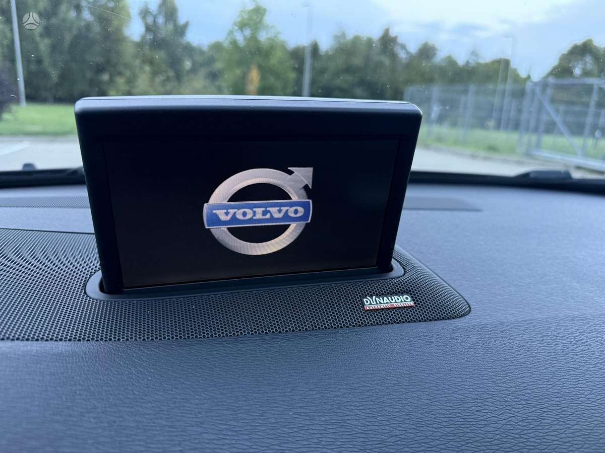 Volvo V70 2008 — photo 28