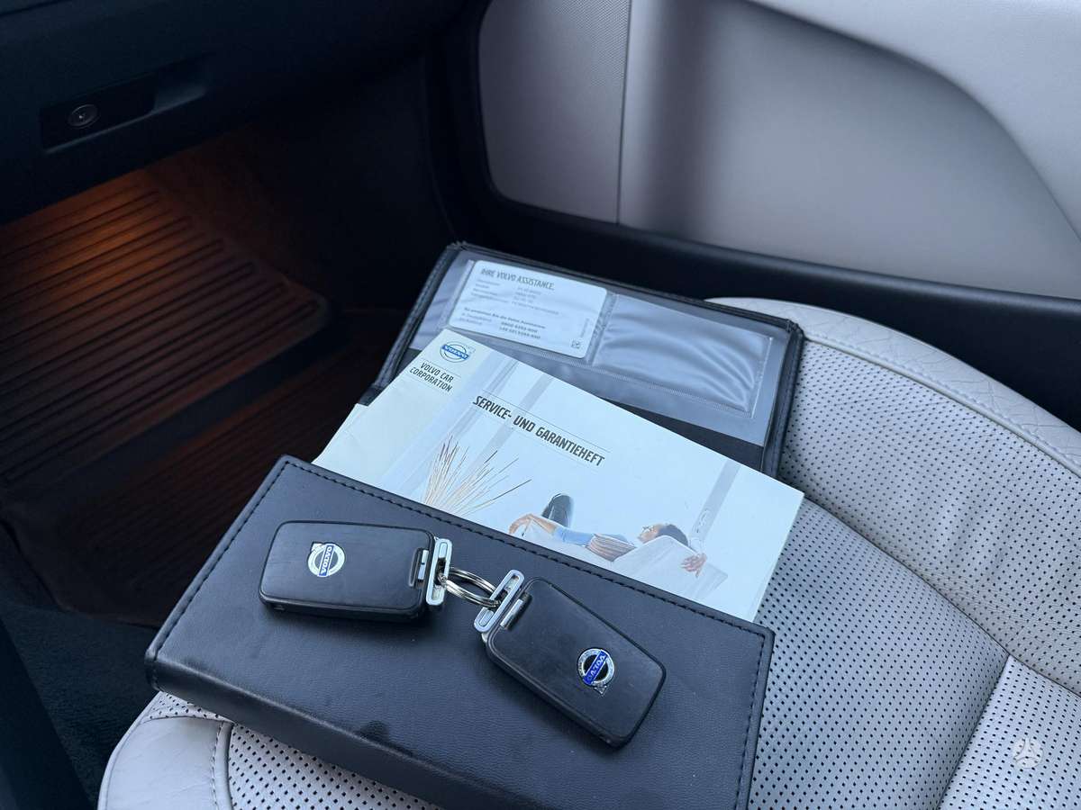 Volvo V70 2008 — photo 29