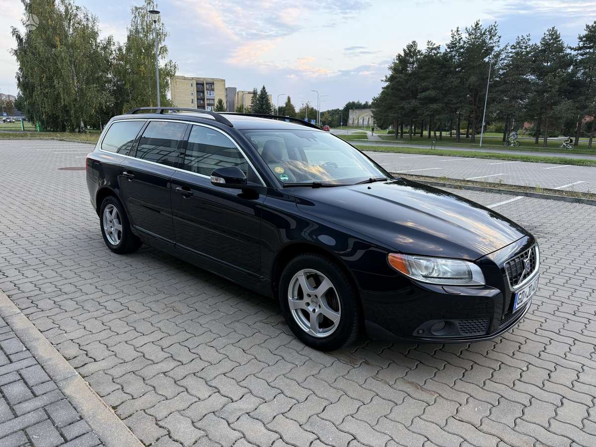 Volvo V70 2008 — engine 2401 cm³, 185 HP (136kW)