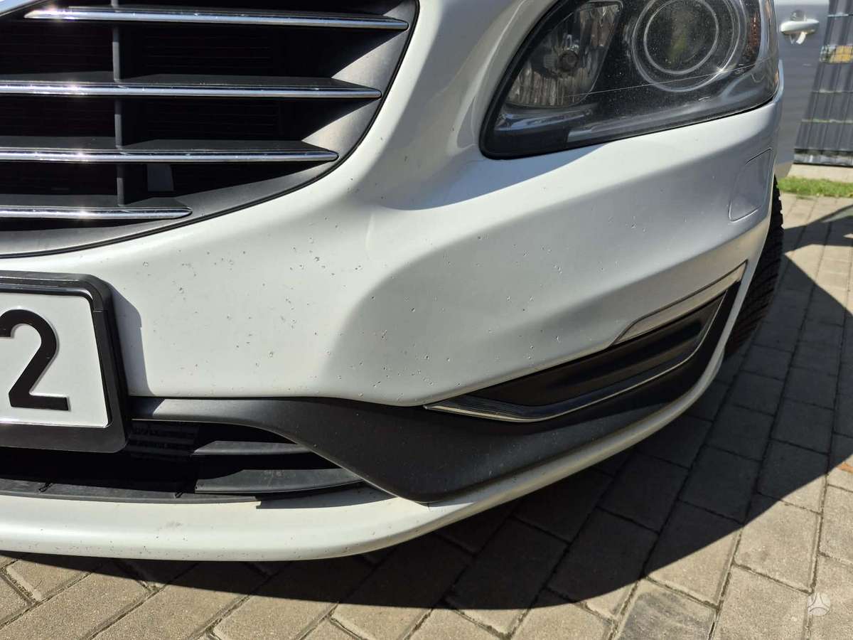 Volvo V60 2014 — photo 8