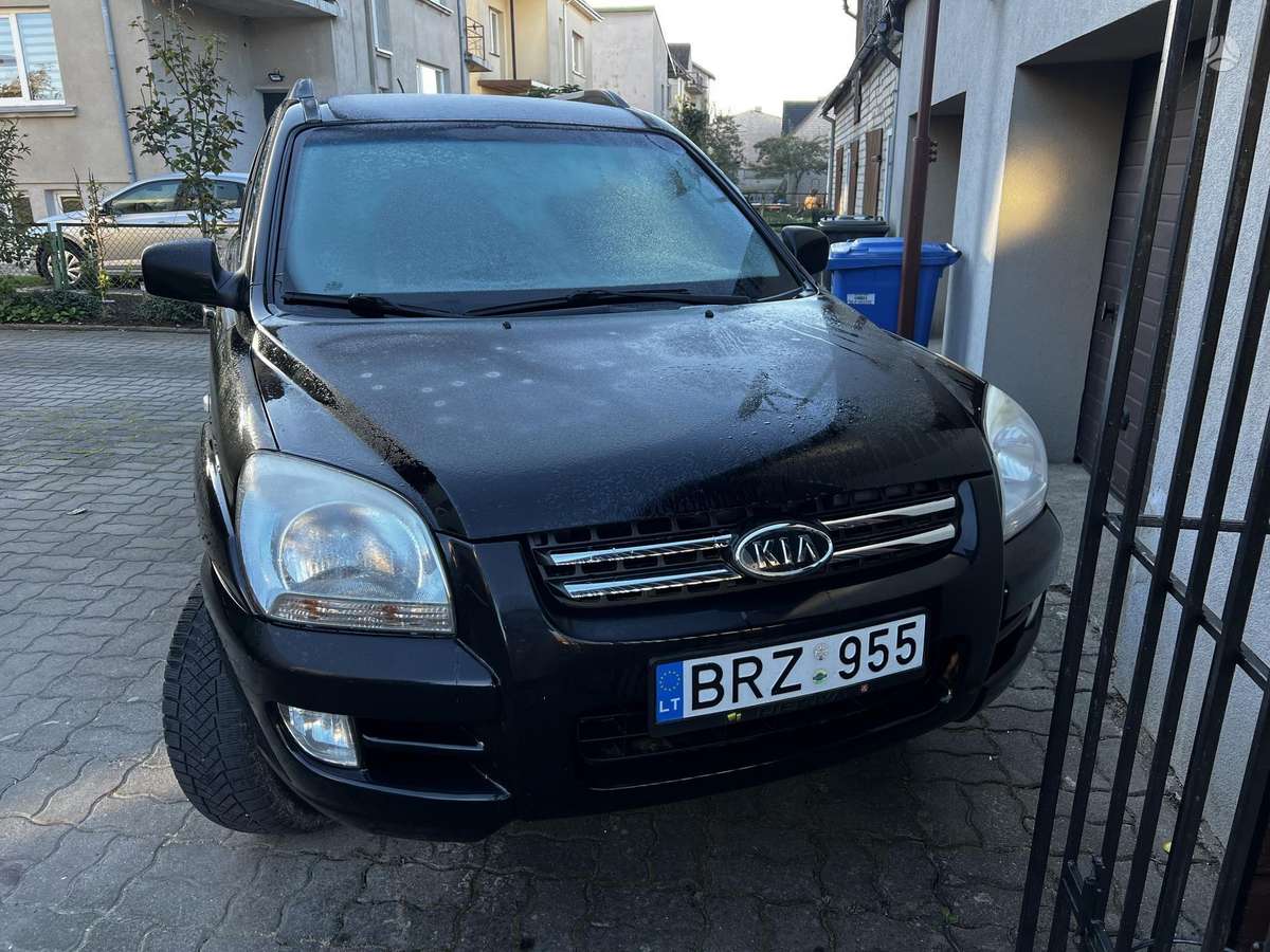 Kia Sportage 2006 — вигляд ззаду