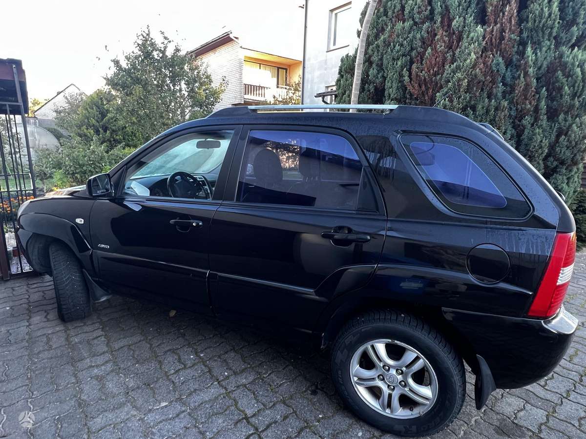 Kia Sportage 2006 — салон