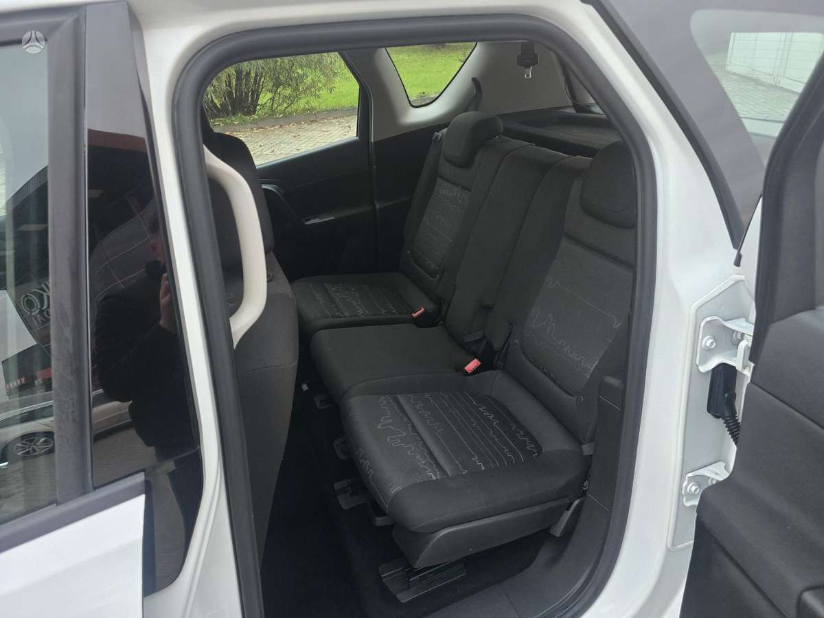 Opel Meriva 2015 — photo 13