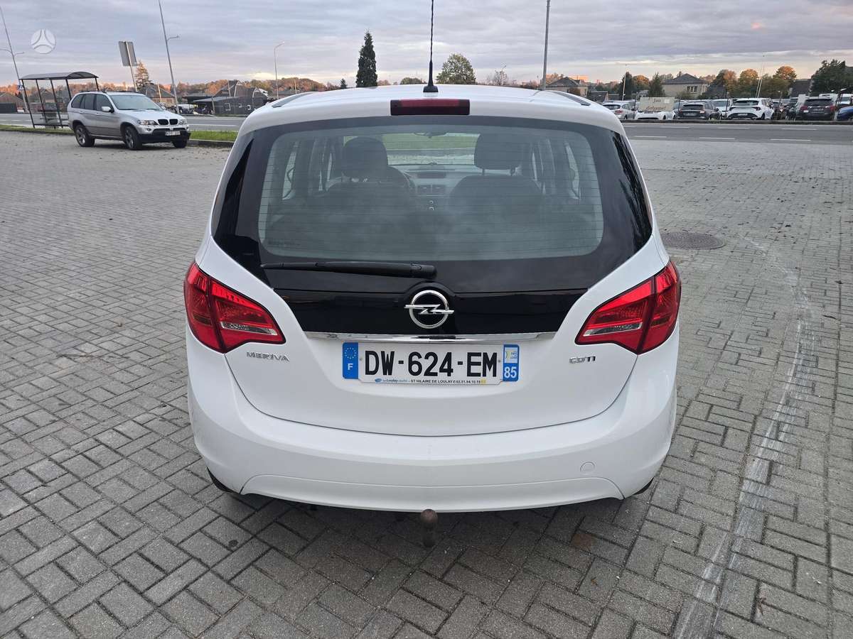 Opel Meriva 2015 — photo 6