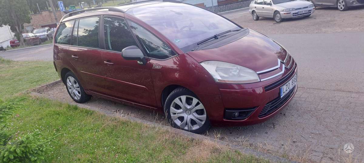 Citroen C4 2006 — салон