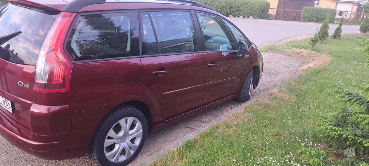 Citroen C4 2006 — двигун 1600 cm³, 109 HP (80kW)
