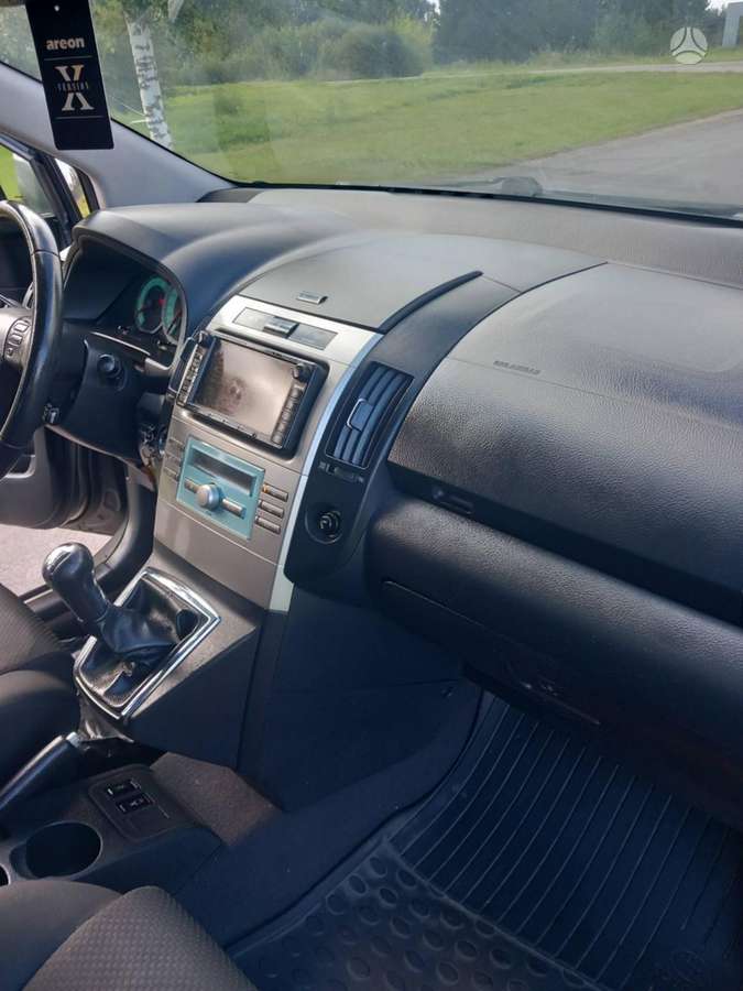 Toyota Corolla 2007 — photo 8